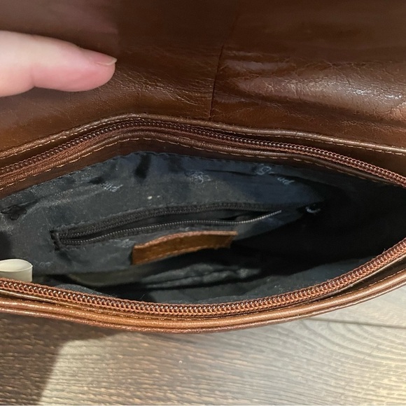 Ashwood Brown Leather Adjustable Crossbody Bag/Purse OS - Picture 12 of 15